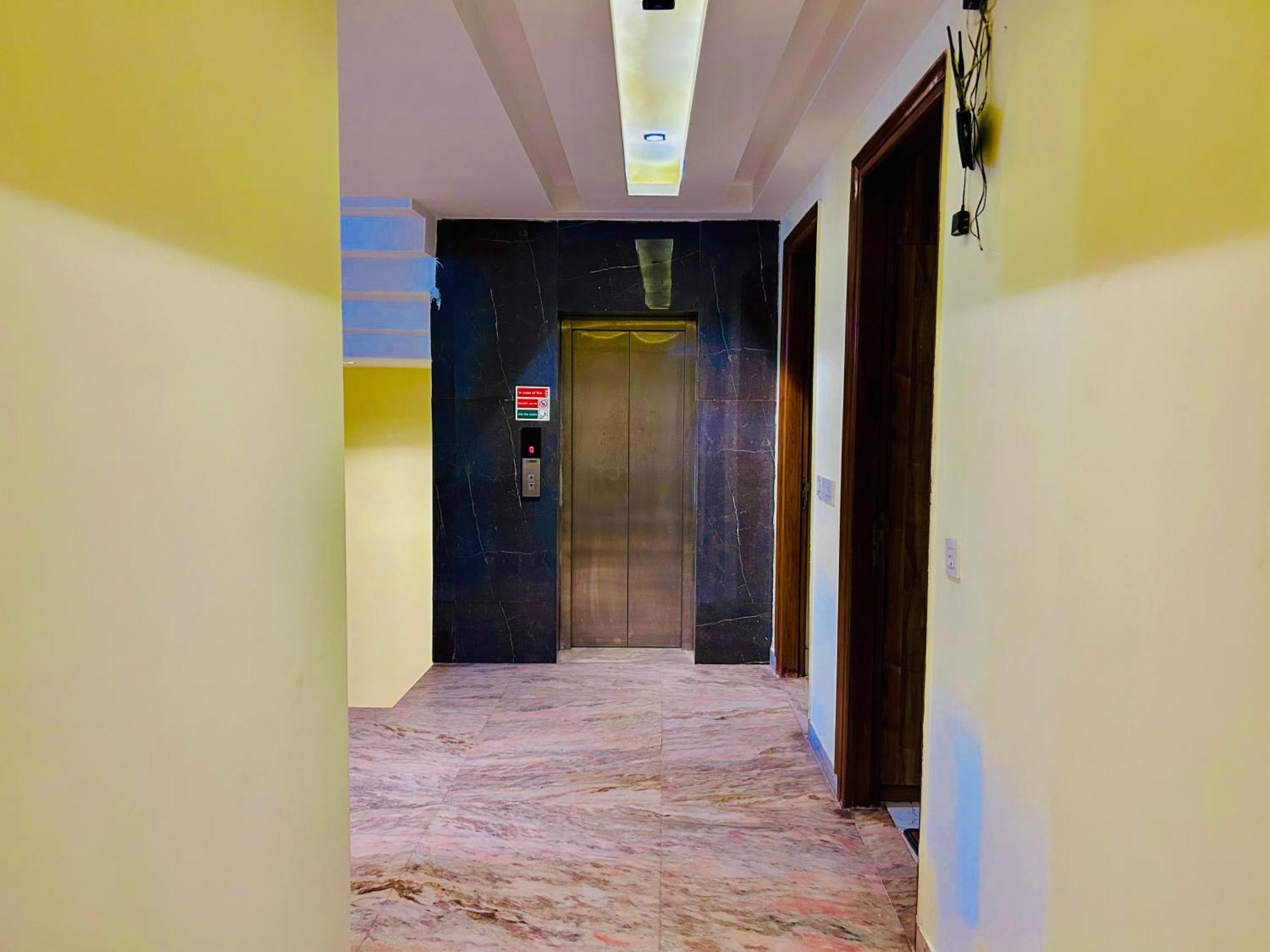 Hotel Royal Paradise By Kdson New Delhi